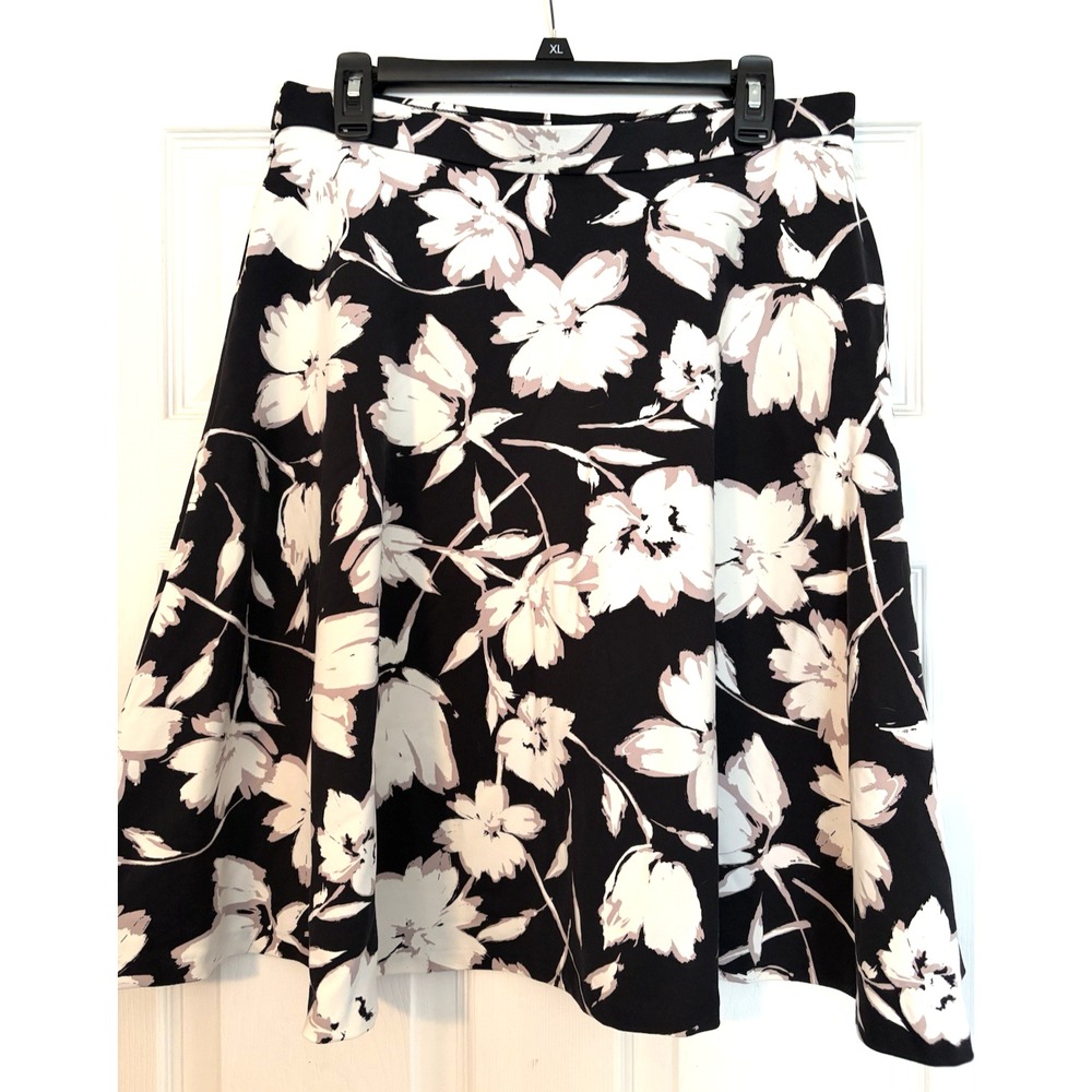 Adrienne Vittadini Womens Black White Bold Floral Full Skirt Sz Large Stretch